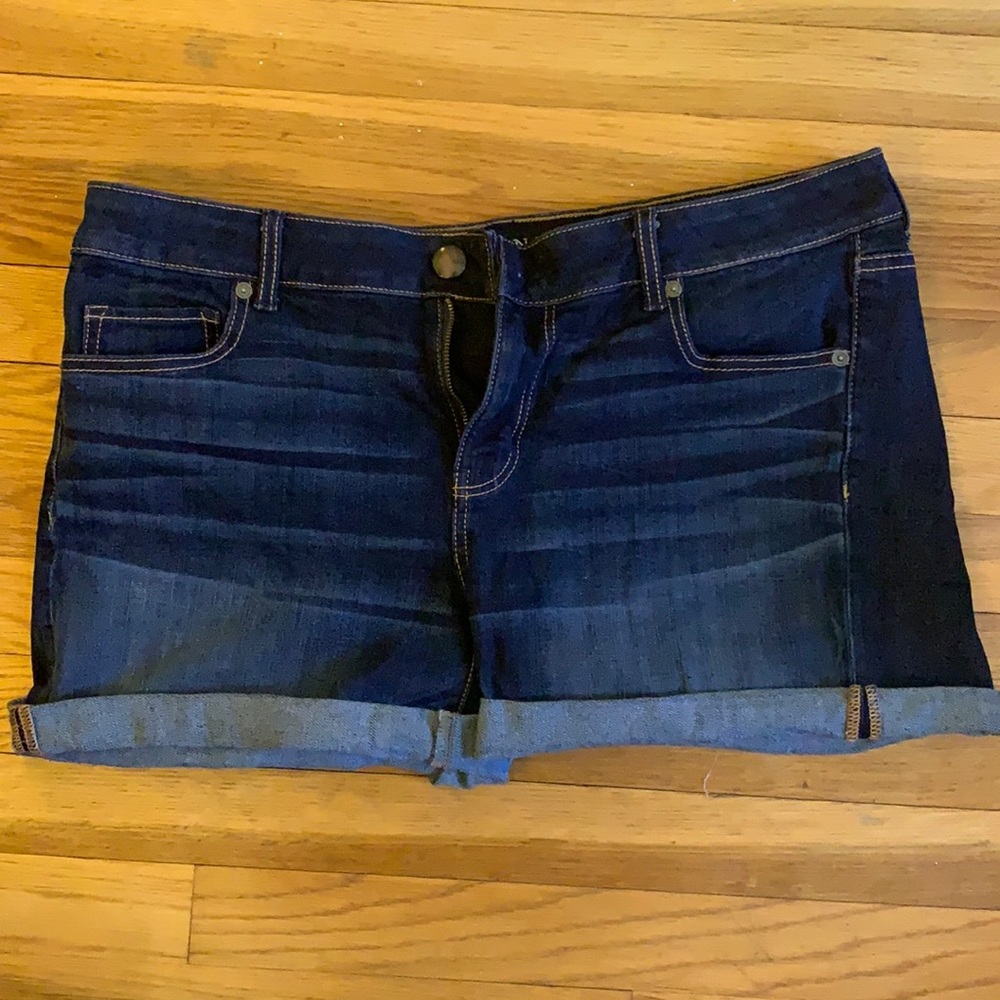 American Eagle Super Stretch Midi Shorts